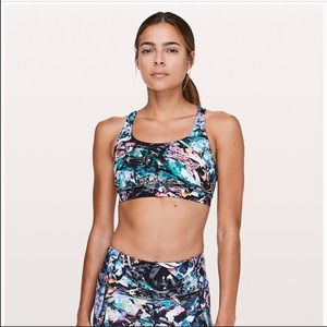 Lululemon energy bra! Size 6
